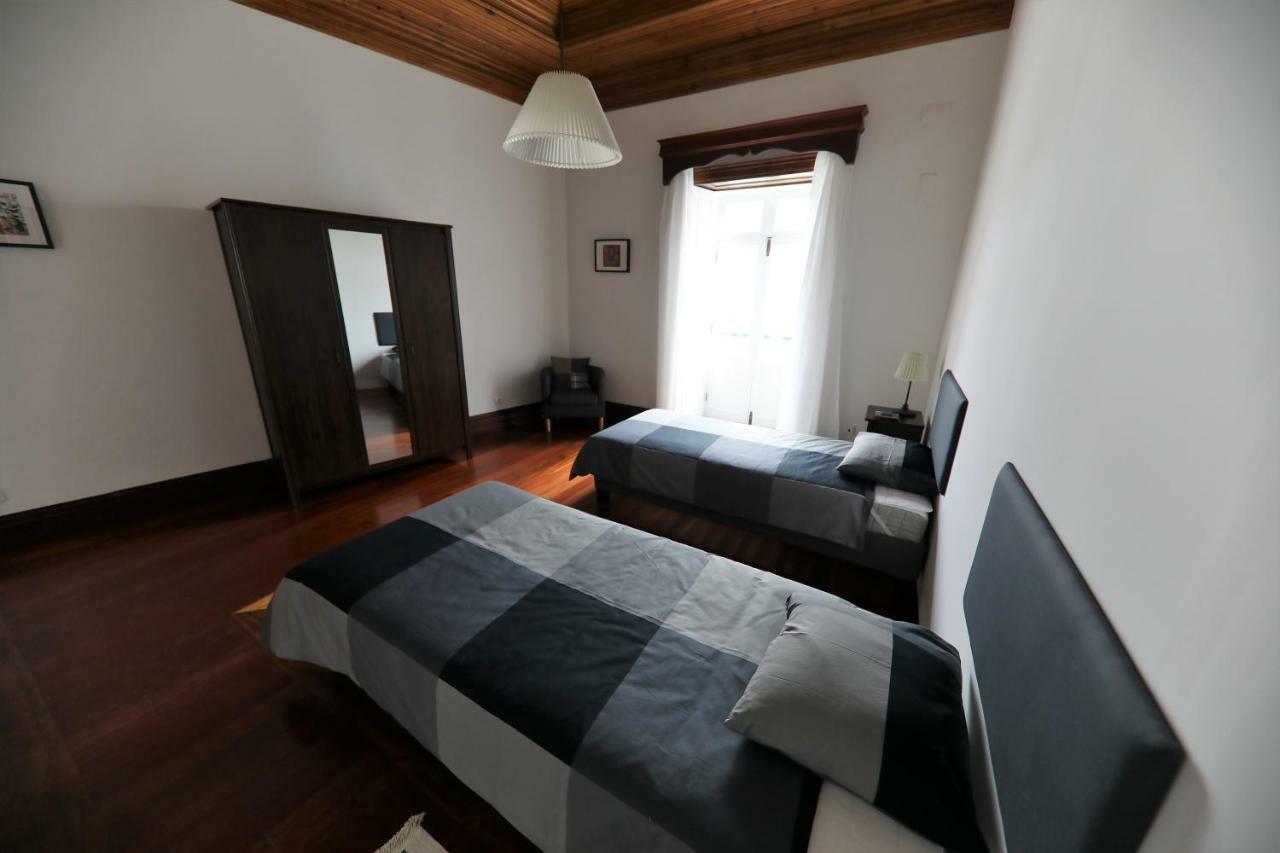 Appartement Angra Downtown Flat à Angra do Heroísmo Extérieur photo